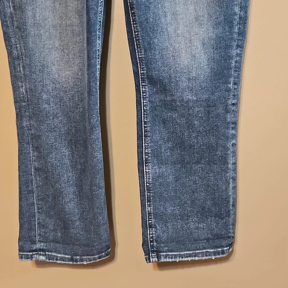 NWOT Silver Suki Capri Jeans - Picture 4 of 12